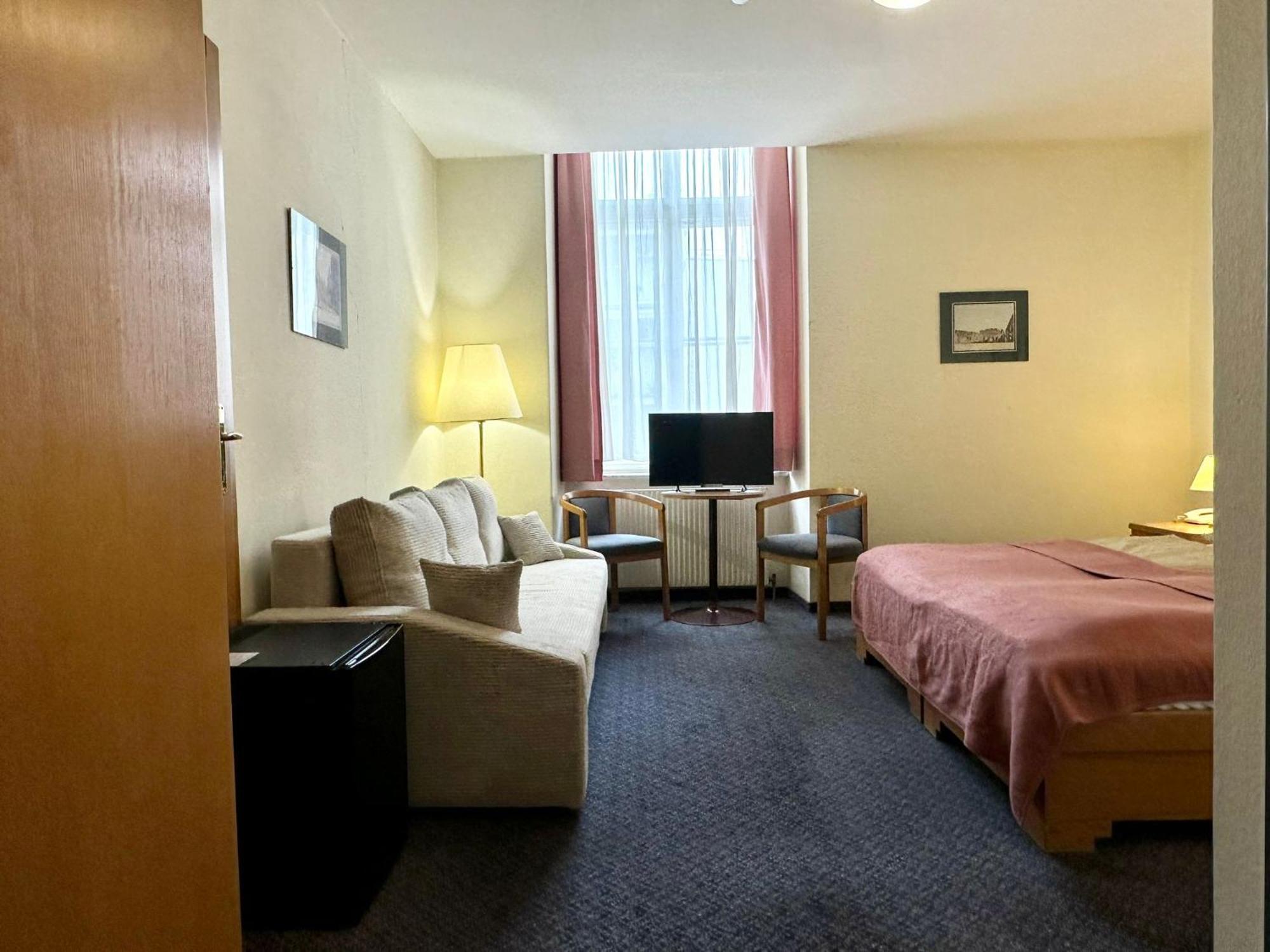 Very Central Apartments, 5 Min To City Center, No Reception Viyana Dış mekan fotoğraf