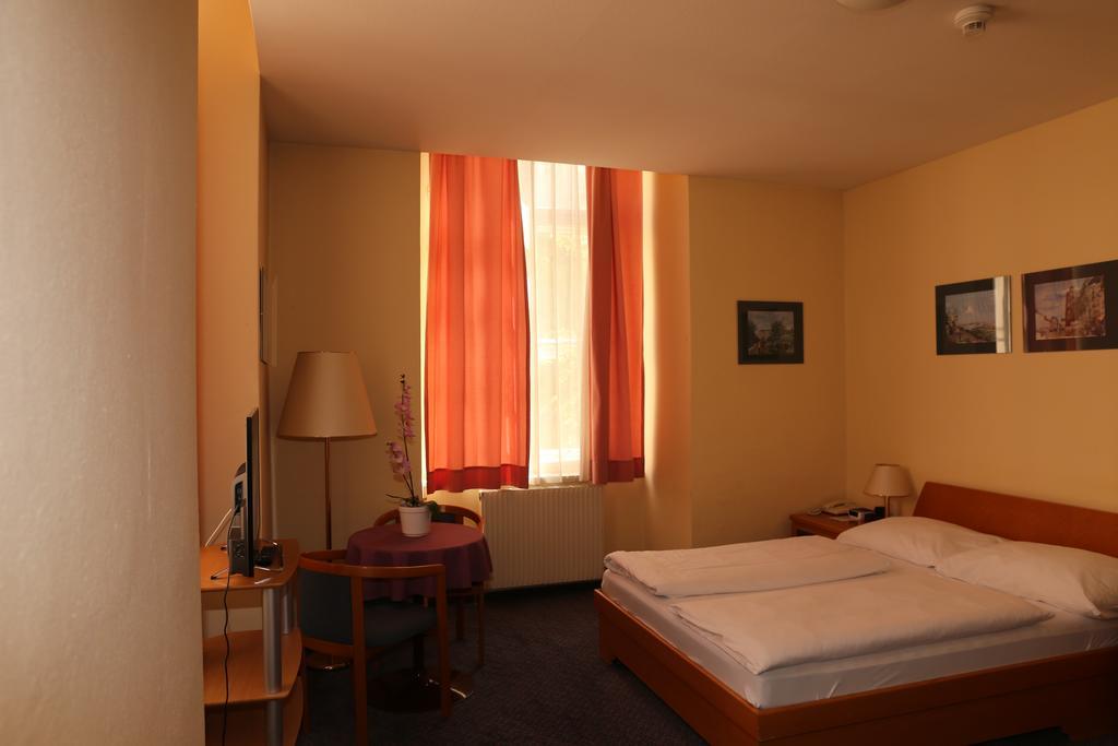 Very Central Apartments, 5 Min To City Center, No Reception Viyana Dış mekan fotoğraf